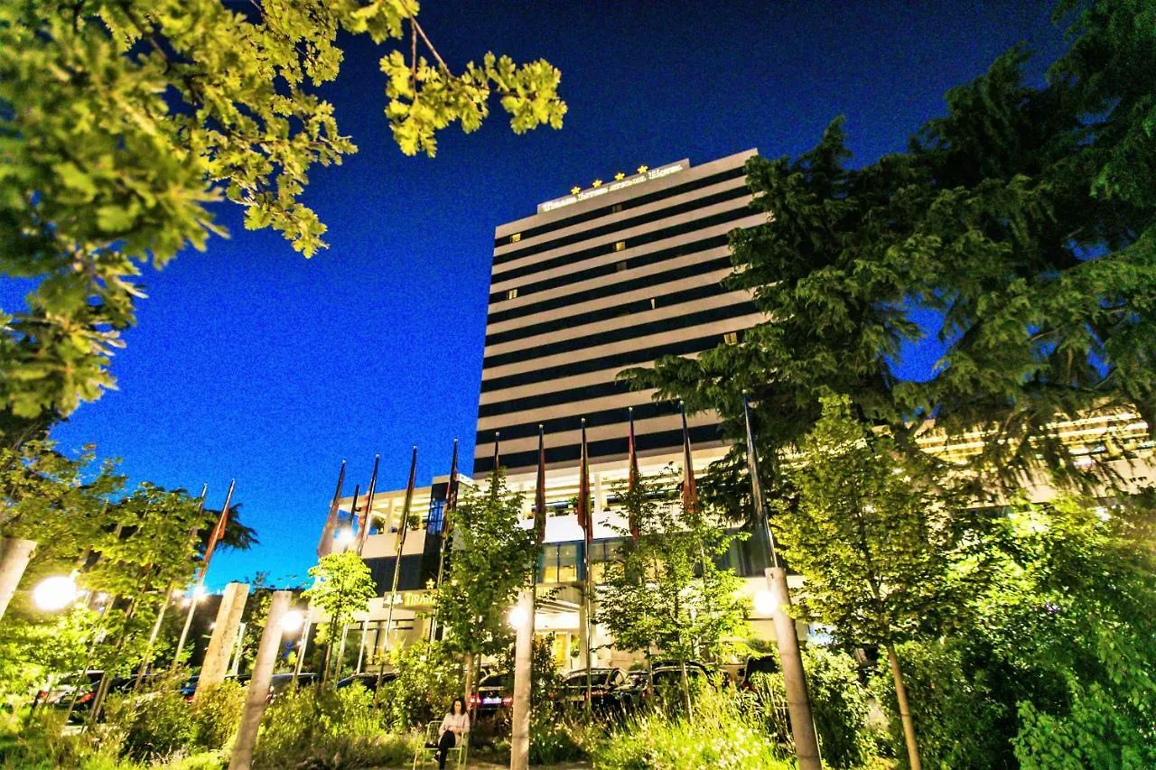 Tirana International Hotel & Conference Center 4*,  Albanien