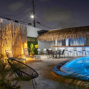 Hotel Soy Local Cancún