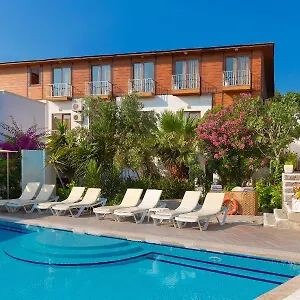 Akvaryum Otel